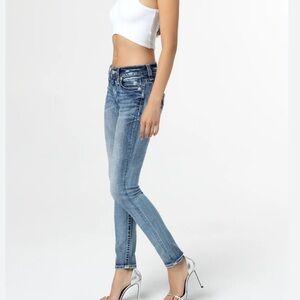 Miss Me Signature Skinny Jeans Size 23